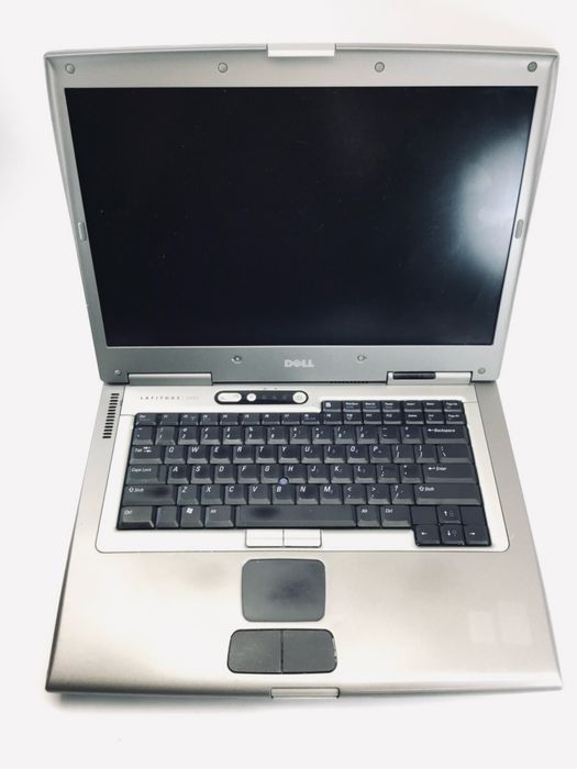 Laptop Vintage Dell Latitude D800 Model PP02X fara cablul de alimentar