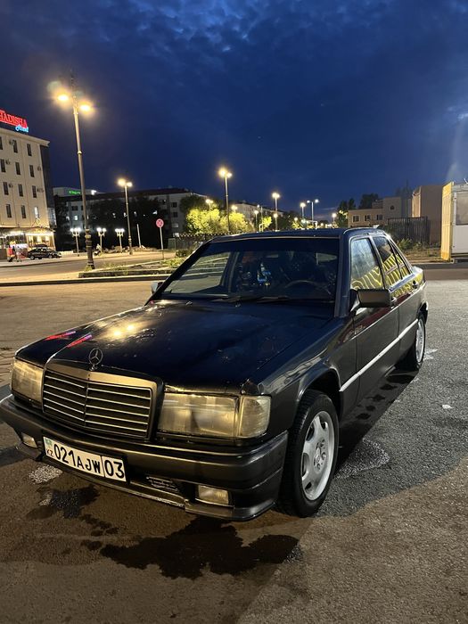 Машина мерседес 190 mercedes