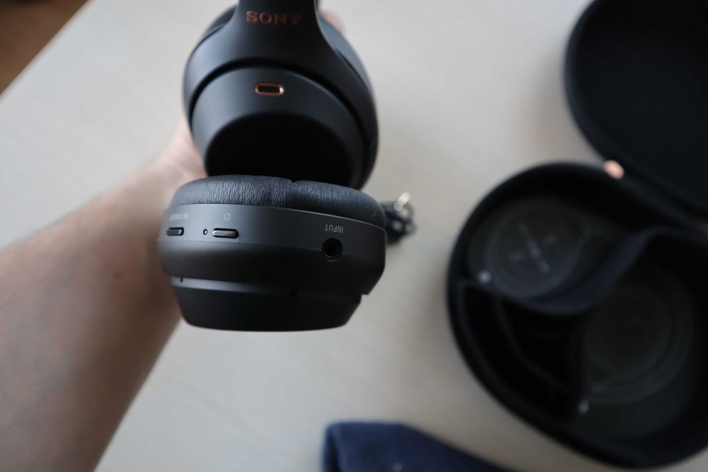 Casti SONY 1000X M3 cu noise cancelling, bluetooh