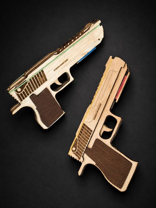 Pistol cu elastice
