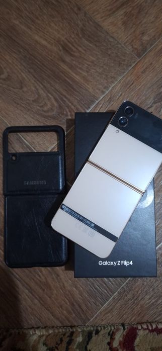 Galaxy Z Flip4 256 5G