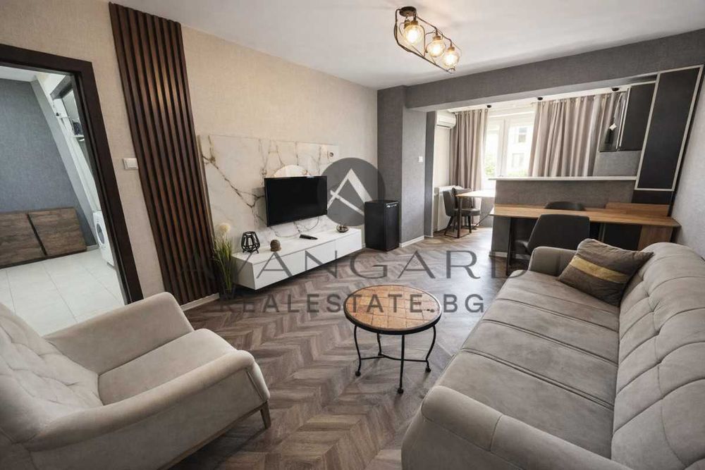 Продава се Двустаен апартамент в Пловдив, Кършияка - 50 кв.м за 2700 €/кв.м - Снимка #1