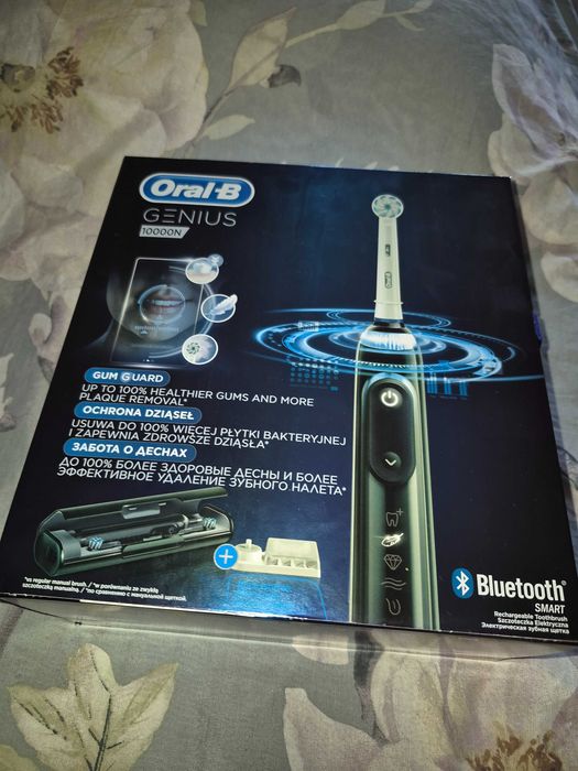 Periuța electrică Oral-B Genius 10000N