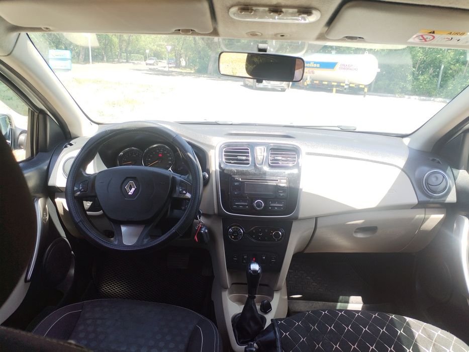 Продается Renault Logan 2017 года выпуска. Автомат