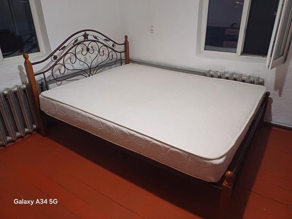 Кровать кованый .