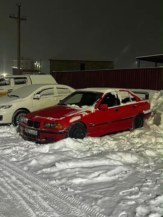Продам БМВ е36 м50б20