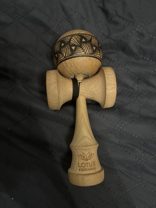 Kendama tama israel ken lotus bloom
