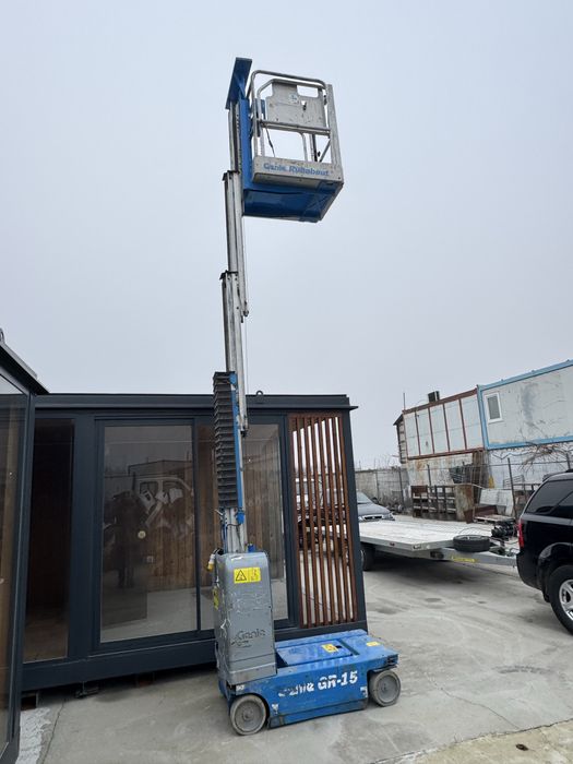 Nacela ingusta  Genie GR-15 electrica