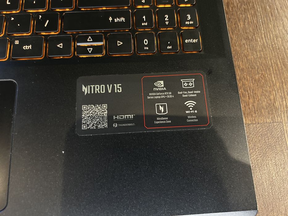 Laptop Acer V15 nou