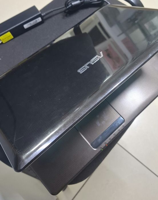 Продам в добрые руки ноутбук Asus