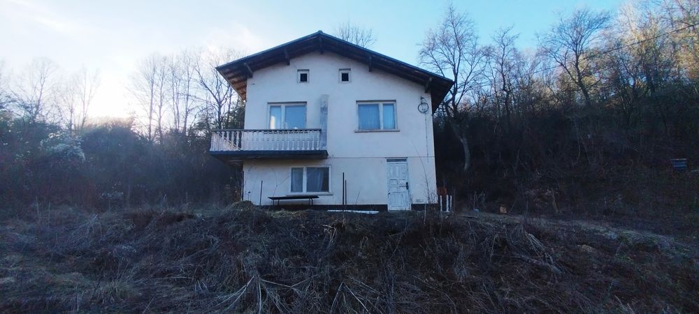 Продава се Къща в с. Студена, Област Перник - 72 кв.м за 1945 €/кв.м - Снимка #3