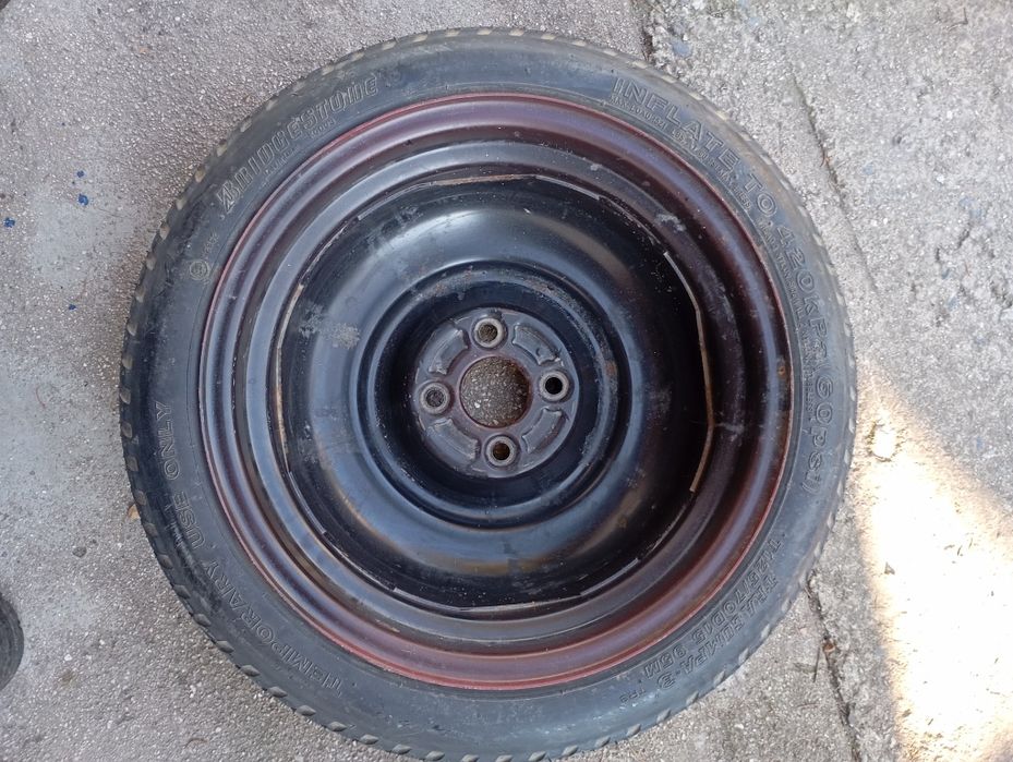 Резервна гума (патерица)