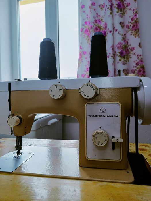 продам швейную машину за 15000