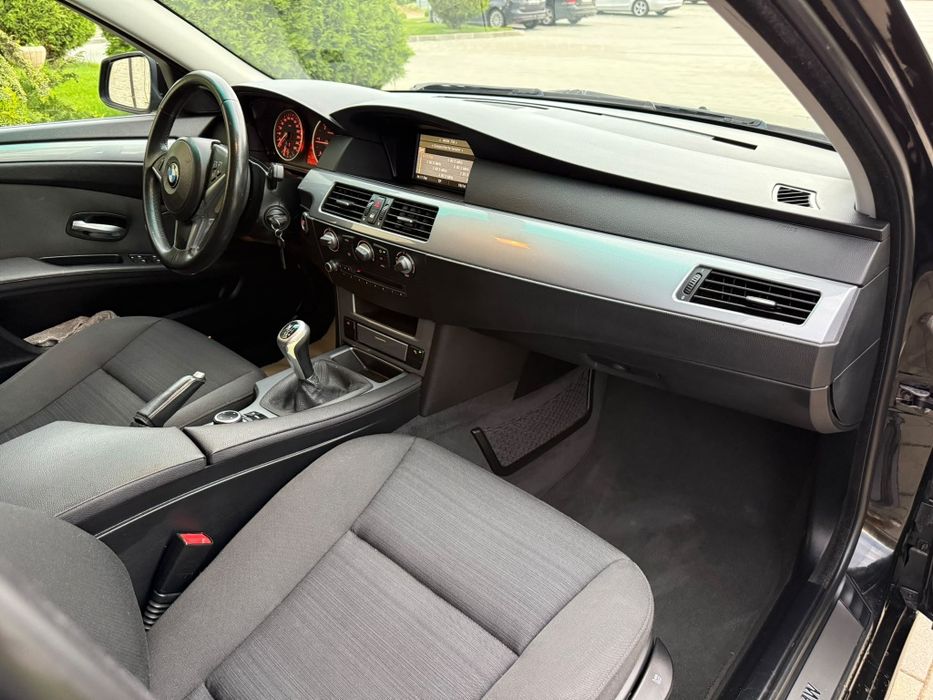BMW 5 Series 2009 — imagine 5