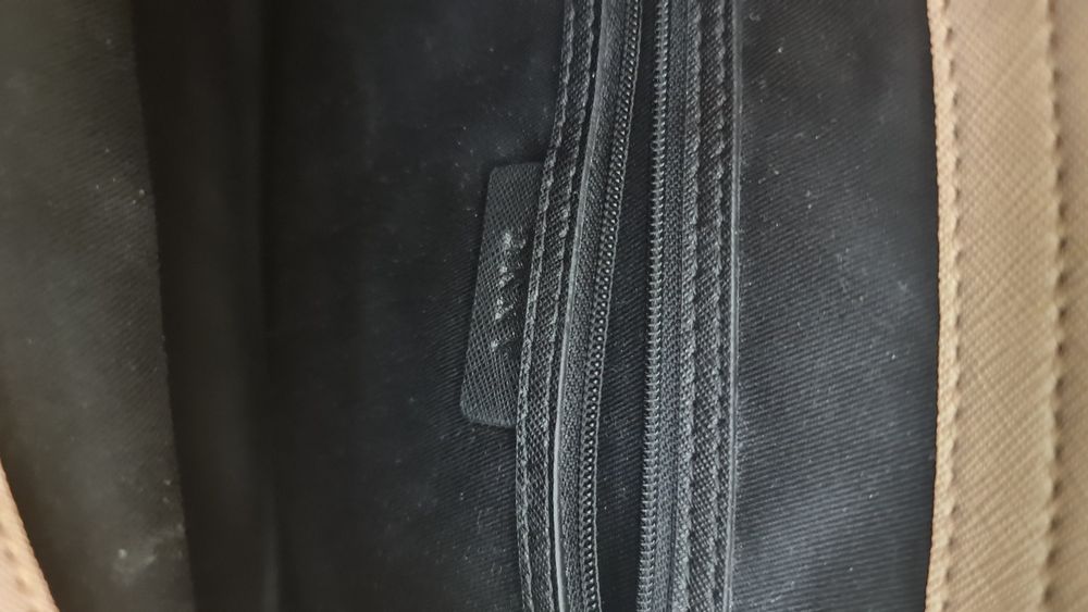 Оригинална естествена кожа DKNY