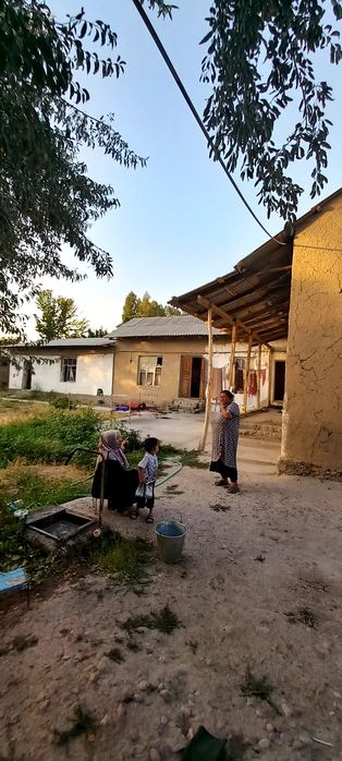 Янги юл.Кирарик 10 и 12  соток земля