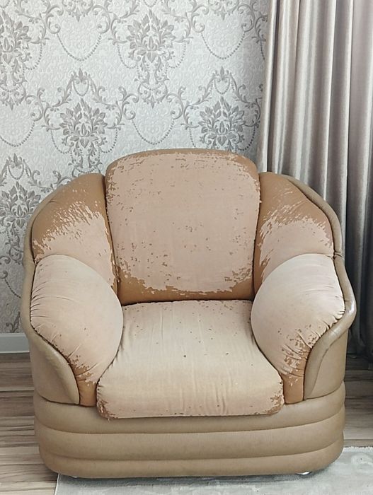 2 кресла с чехлами