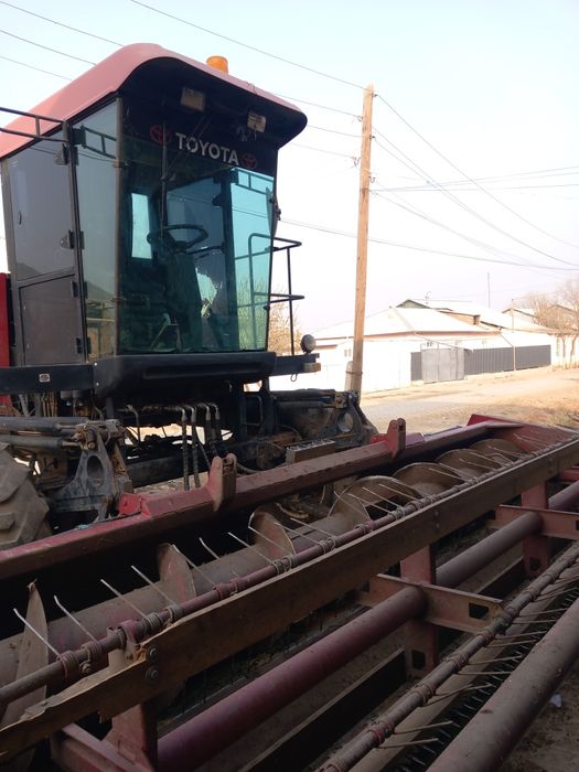 Комбайн. Беда урадиган. Сотилади. КС100.