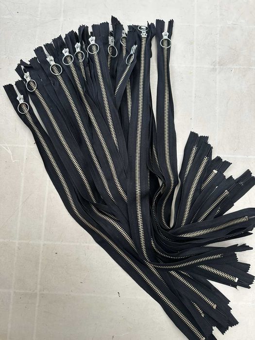 Ципове метални, черна лента, неотваряеми, 7мм, 60см,над 550 бр изгодно