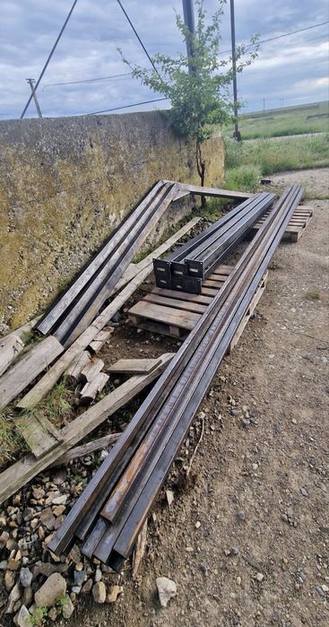 Vând ferme și stâlpi pentru hala structură metalică 12x20x3