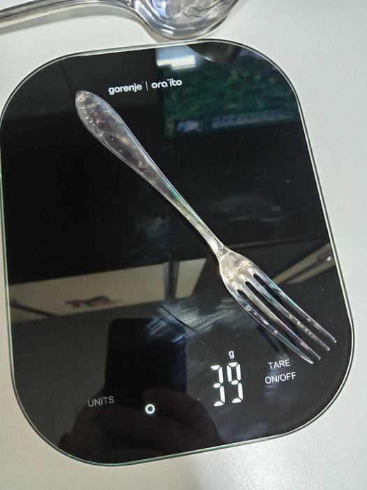 Tacâmuri placate cu argin