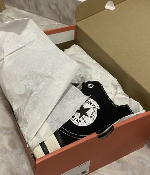 Обувки Converse + кутия