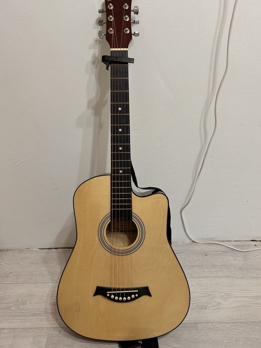 Гитара Levinson 38p