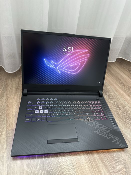 Laptop Gaming Asus ROG G712L 17”