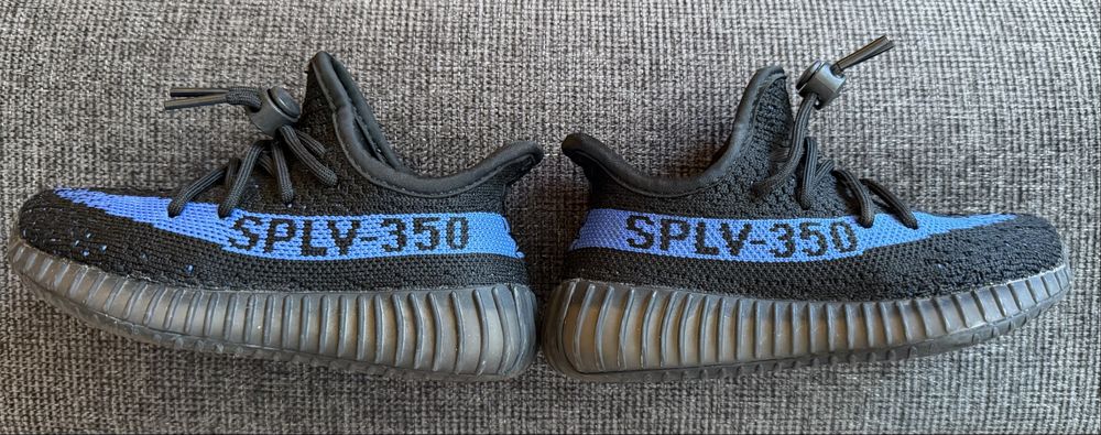 Adidas Yeezy Boost 350 V2