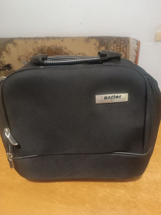 Продам портфель сумку.