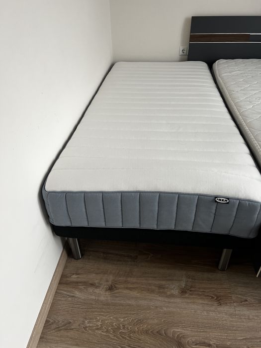 База за легло (Jusk) и матрак (Ikea)