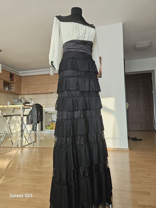 Rochita M-L .200 lei