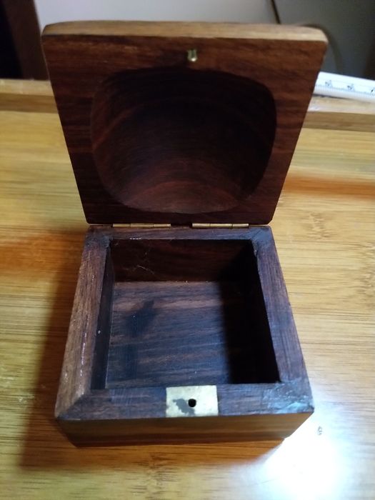 Cutii lemn palisandru pentru bijuterii