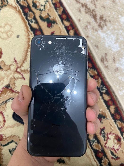 Айфон 8 сатылады