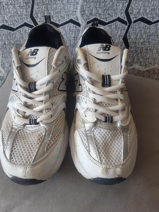 Кроссовки размер 39