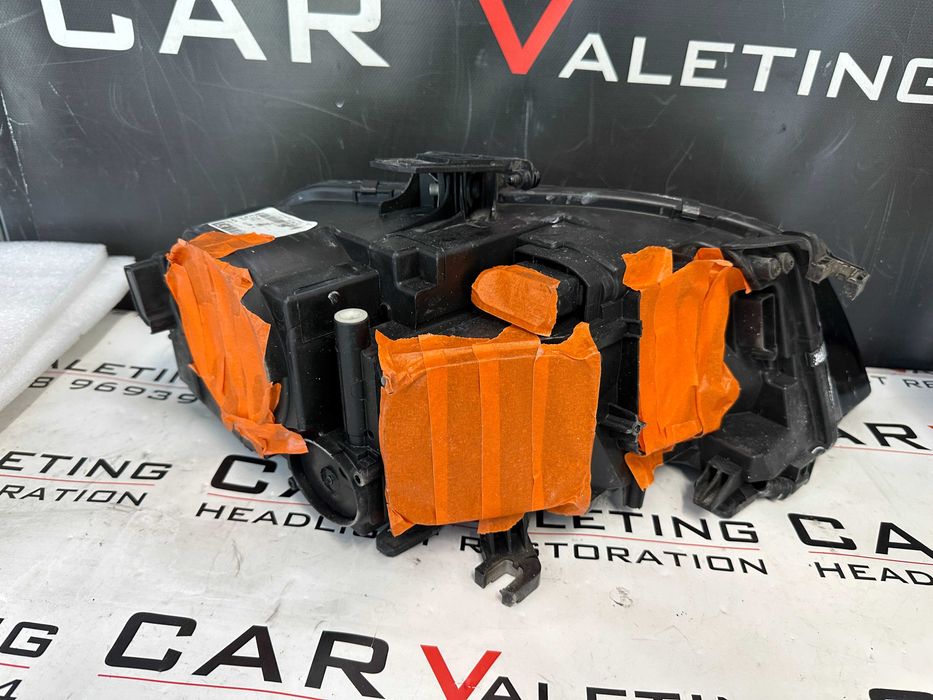 Фар фарове ляв Audi A4 B8 ксенон завиващ far farove Ауди А4 Б8 xenon