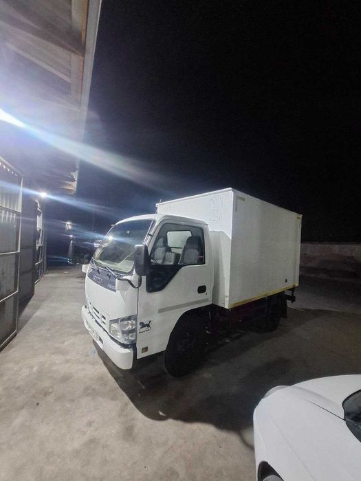 ISUZU sotiladi 2.5 tonnalik