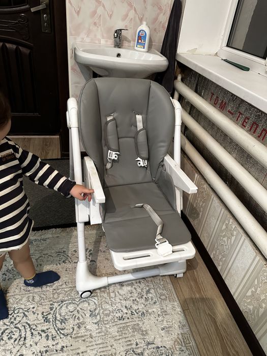 Детский стульчик для кормления