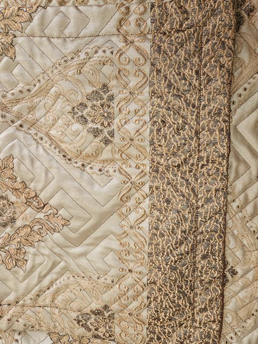 Продам покрывало с наволочками