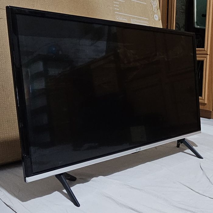 Artel  televizor 32 Sotiladi. Ekrani singan