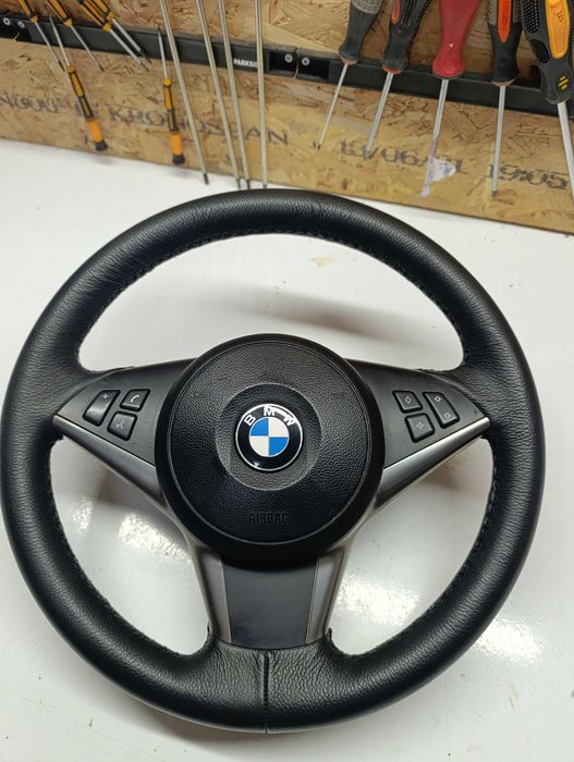 Спортен волан за БМВ Е60 с ключ