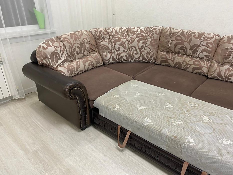 Продам срочно угловой диван