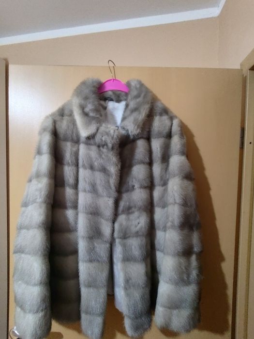 Vând Blana de nurca