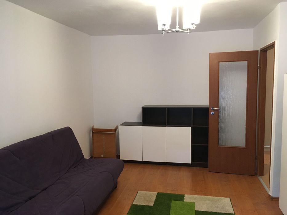 Particular, vand garsoniera cf 1, etaj 1, la cheie zona Mall Vitan