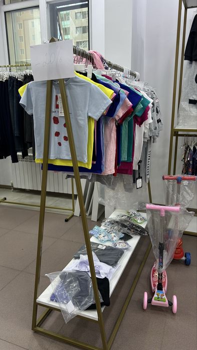 Стеллажи для одежды