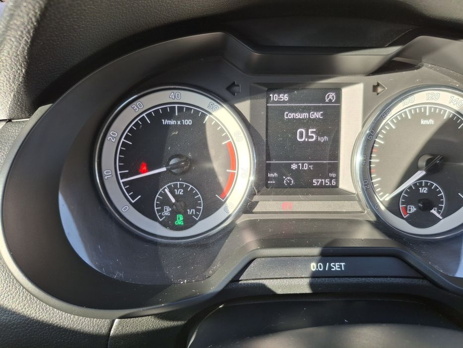 Skoda octavia benzina