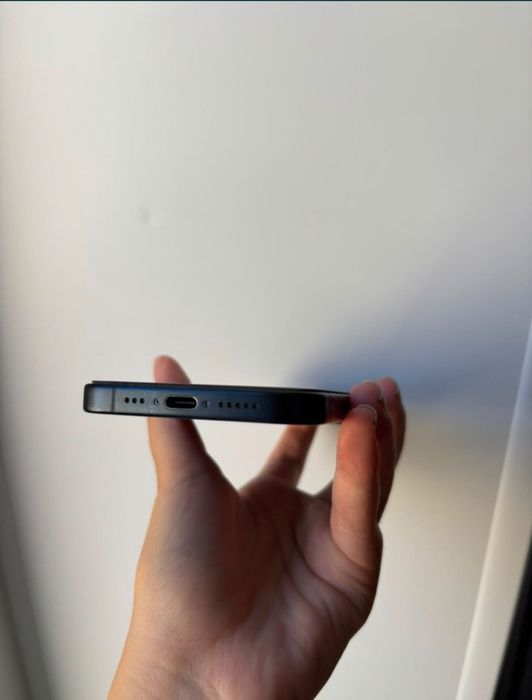 Продам iphone 15 pro