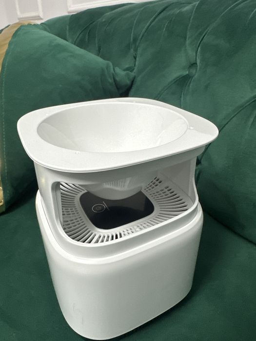 Ghiveci de flori cu filtru de aer.