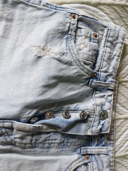 Дънки на Stradivarius