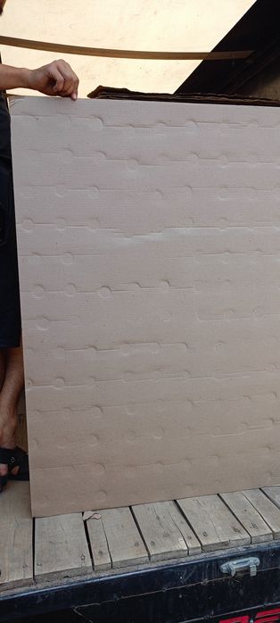 Продам Картон лист 1 шт 150тенге